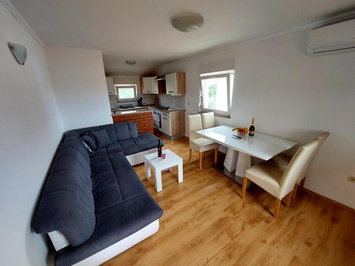 Apartman Zeljo Galižana Exteriér fotografie
