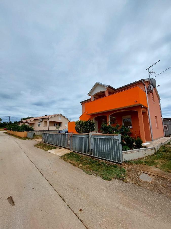 Apartman Zeljo Galižana Exteriér fotografie